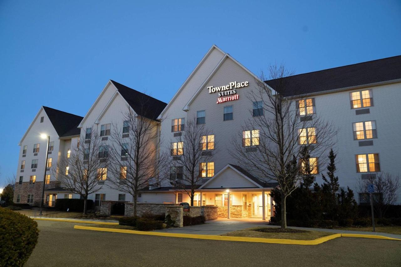 Towneplace Suites Republic Airport Long Island Farmingdale Exterior photo